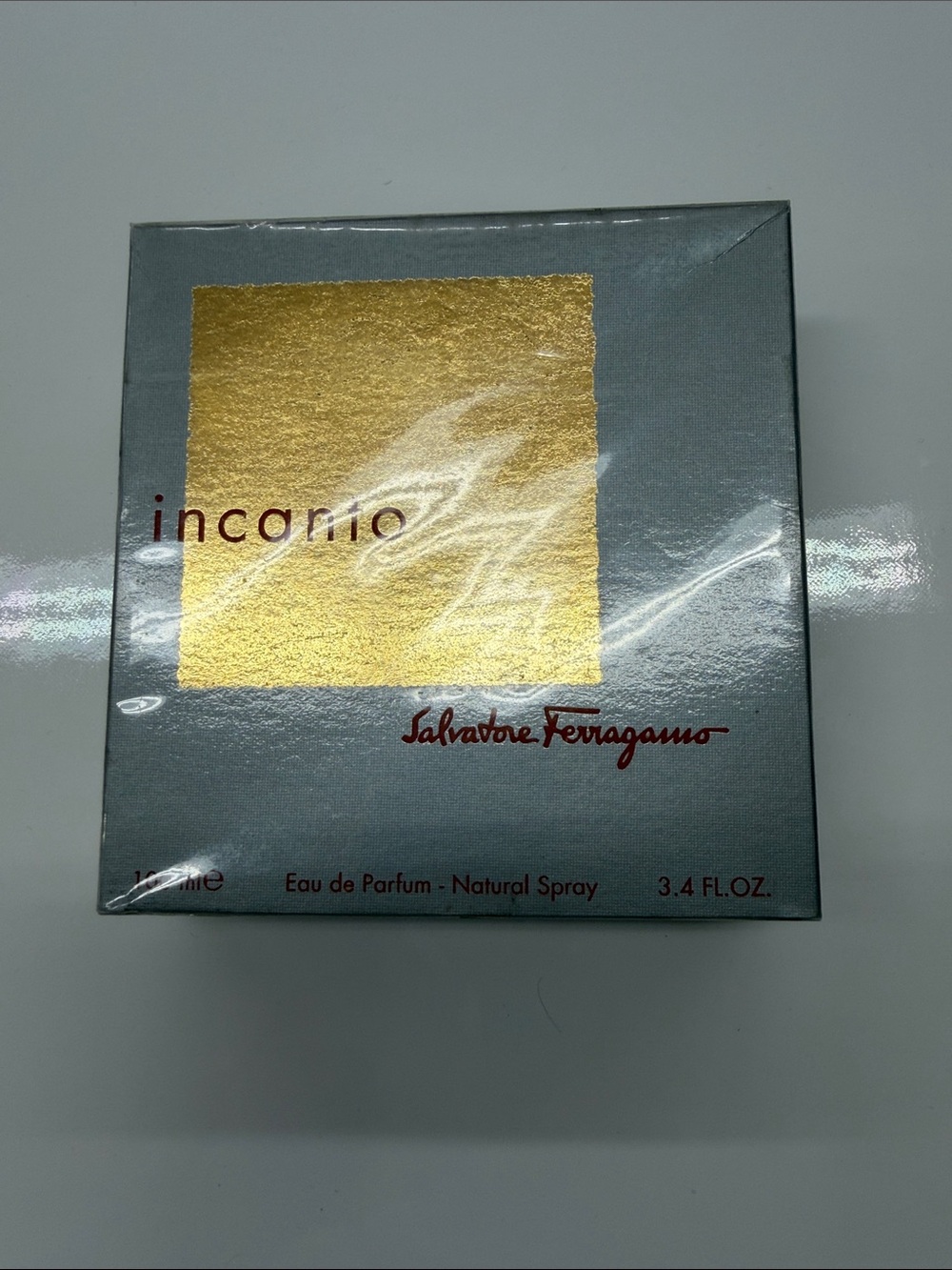 Fragrance box